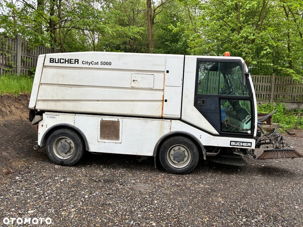 Inny Bucher CityCat 5000 - 5