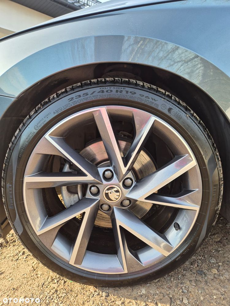 Skoda Superb 2.0 TSI Sportline DSG - 17