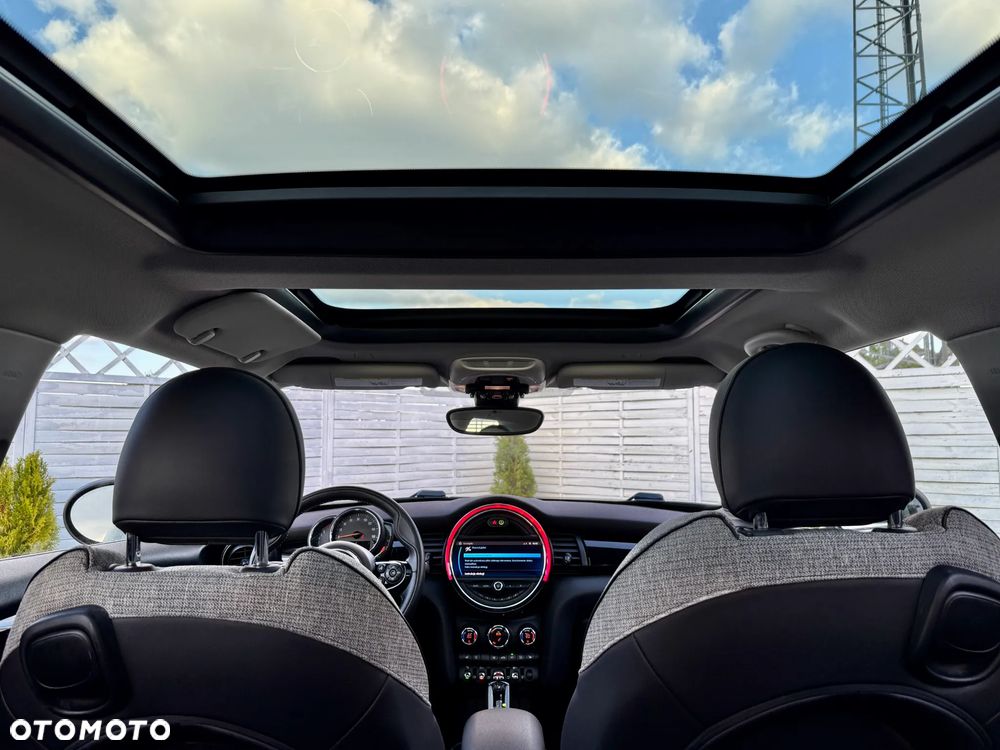 MINI Cooper John Works Trim - 16