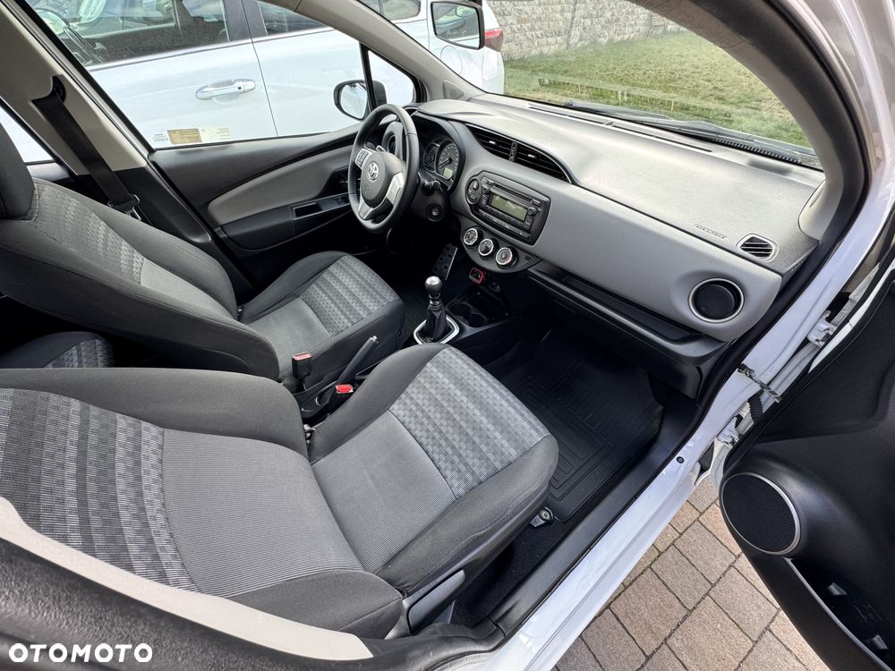 Toyota Yaris 1.33 Active EU6 - 19