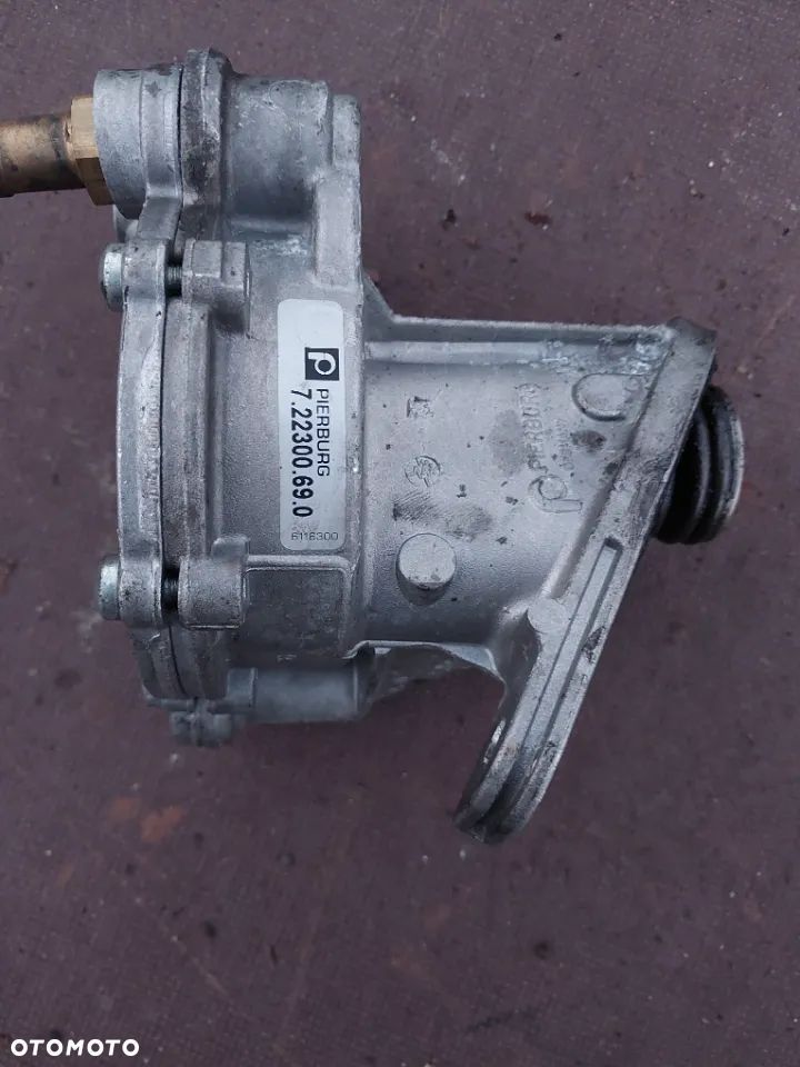 Vacum pompa  pierburg vw t4 2.5 tdi - 2