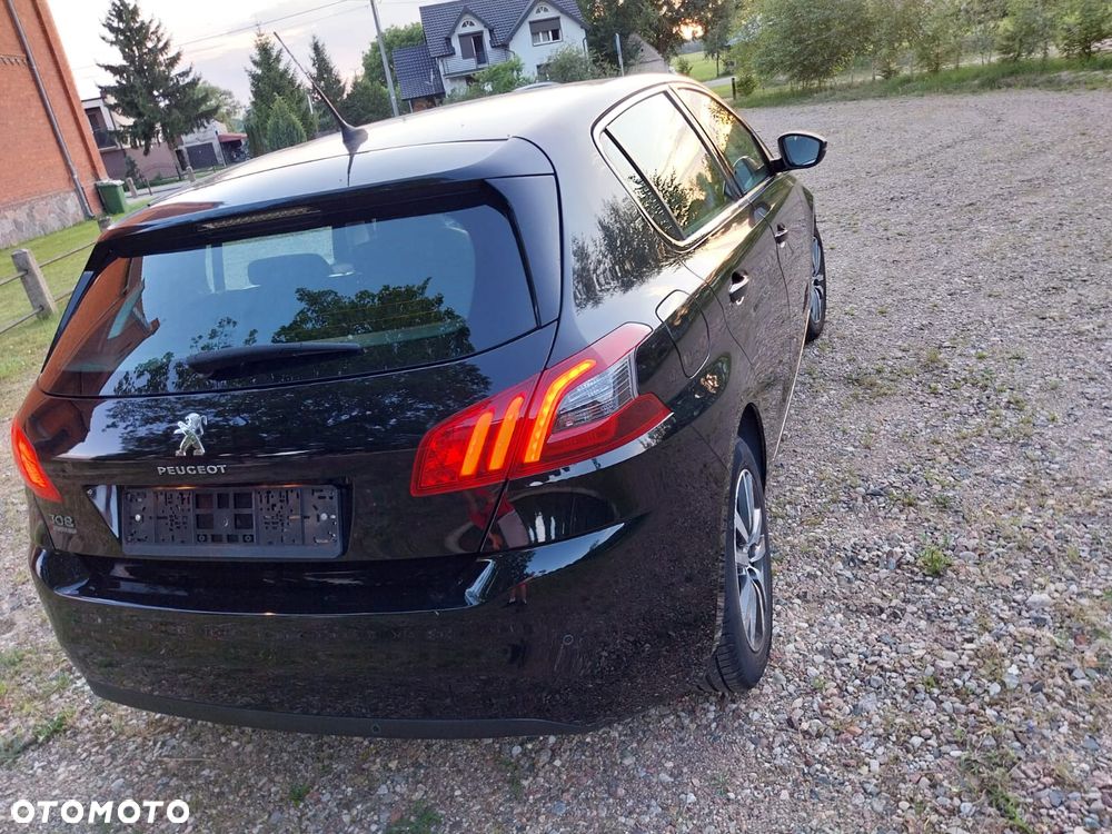 Peugeot 308 BlueHDi 130 Stop & Start Allure Business-Paket - 15