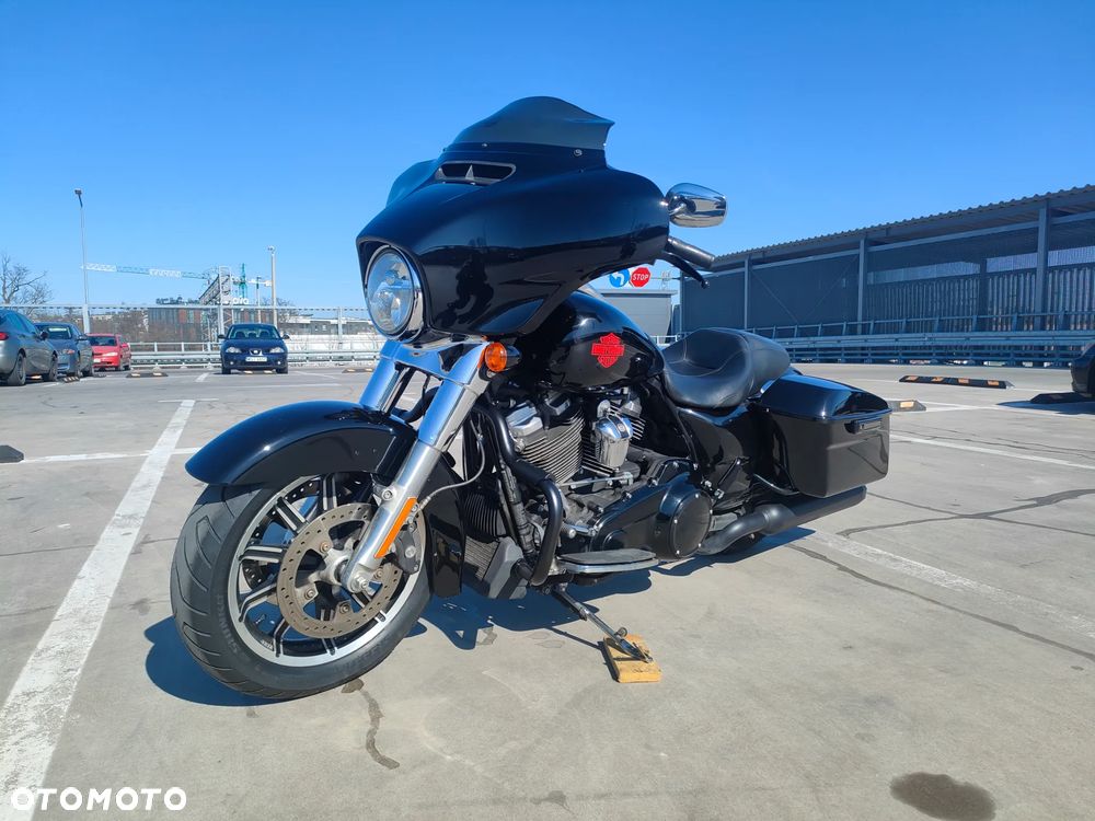 Harley-Davidson FLHT Electra Glide Standard - 4