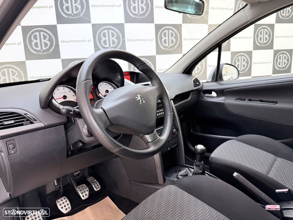 Peugeot 207 SW 1.4 Sport - 11