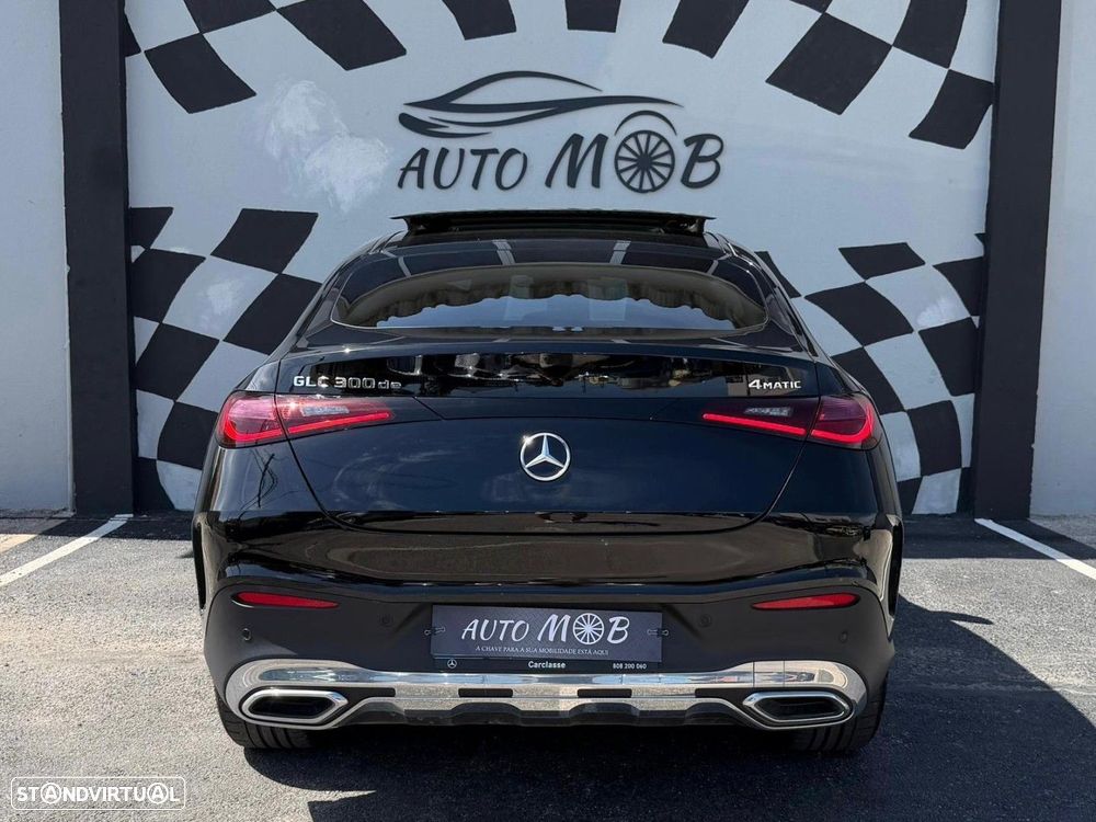 Mercedes-Benz GLC 300 de Coupe 4Matic - 10