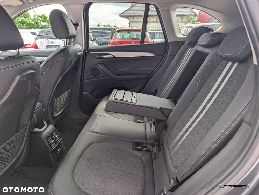 BMW X1 - 16
