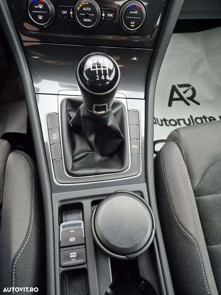 Volkswagen Golf 1.5 TSI Comfortline - 20