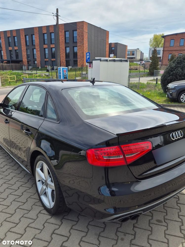 Audi A4 Limousine 2.0 TDI DPF S line Sportpaket - 8