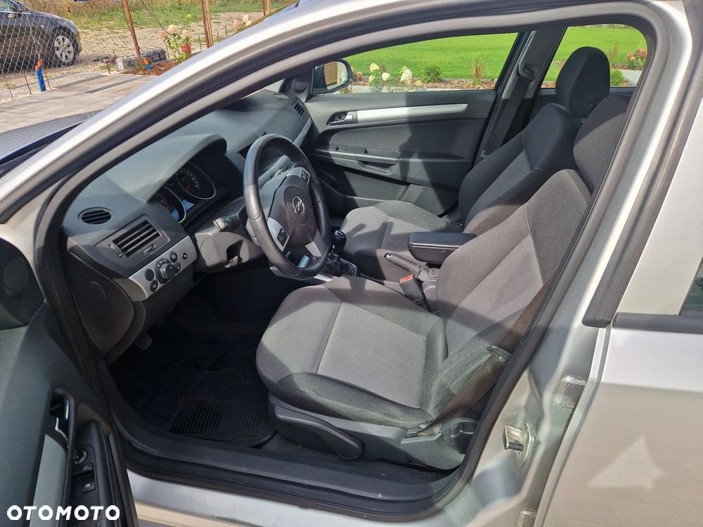 Opel Astra III 1.6 Enjoy - 10