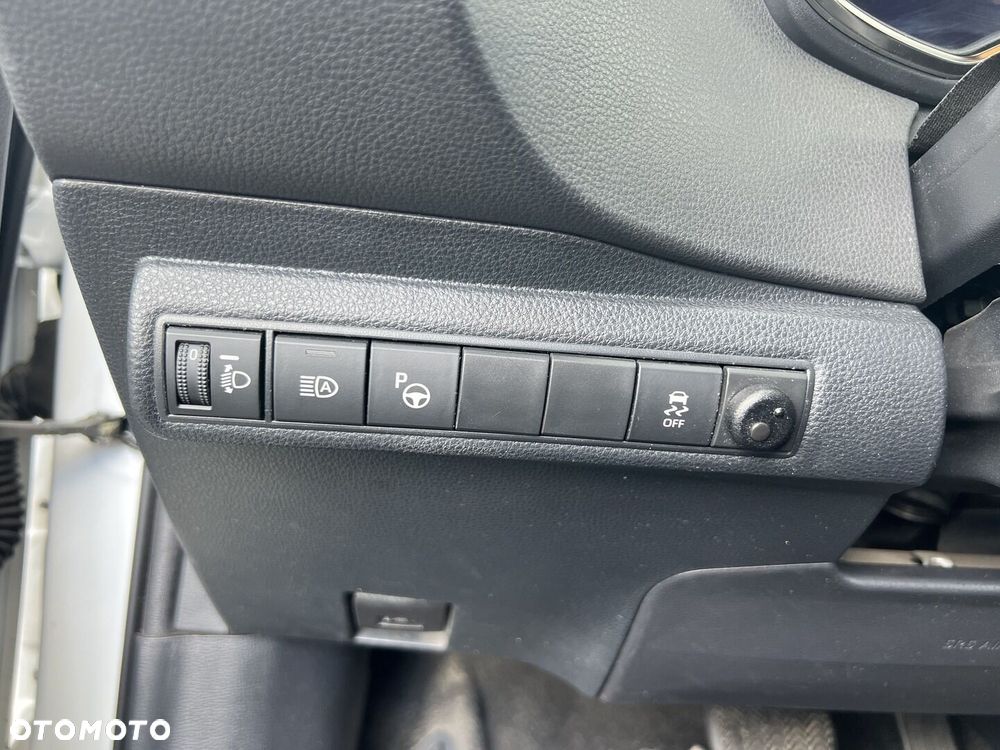 Toyota Corolla 1.8 Hybrid Comfort - 23