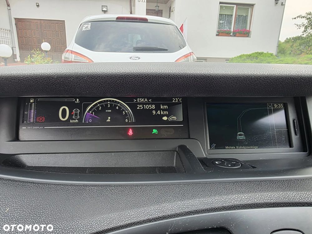 Renault Scenic dCi 110 Xmod Paris - 9