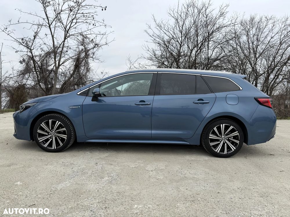 Toyota Corolla 1.8 HSD Business - 2