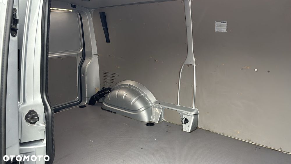 Volkswagen Transporter T6 - 28