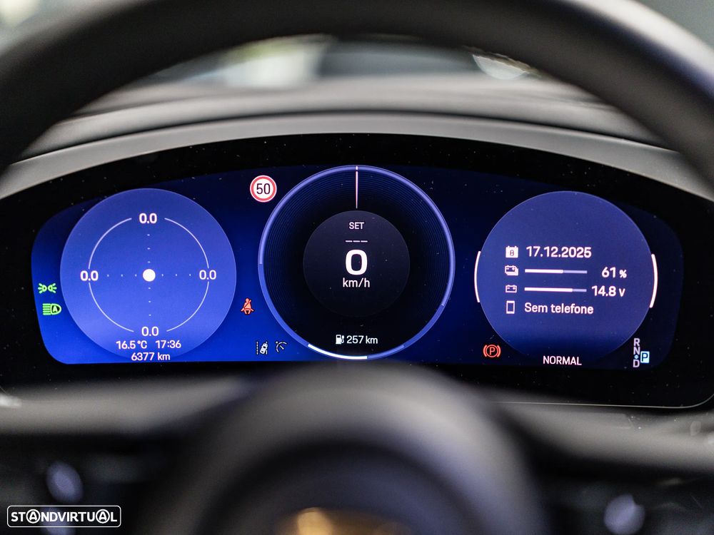 Porsche Macan Standard - 35