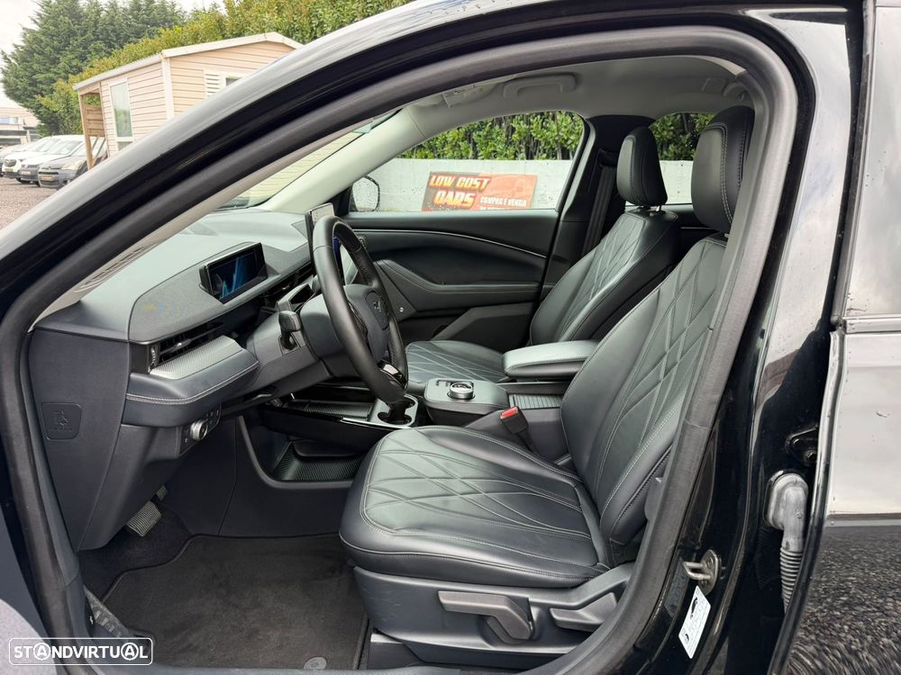 Ford Mustang Mach-E Standard - 6