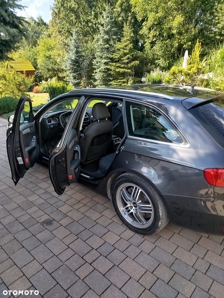 Audi A4 Avant 2.0 TDI Limited Edition - 16