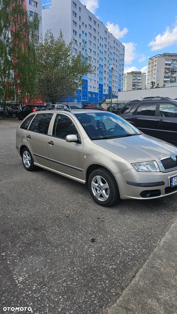 Skoda Fabia 1.4 16V Sportline - 2