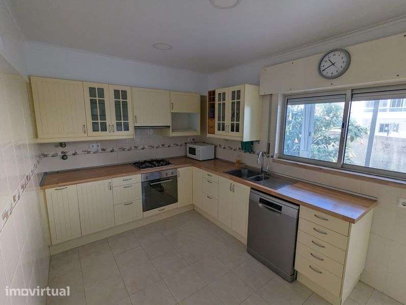 Arrenda-se apartamento T2 Vila Fria/Porto Salvo / Oeiras - Grande imagem: 4/8