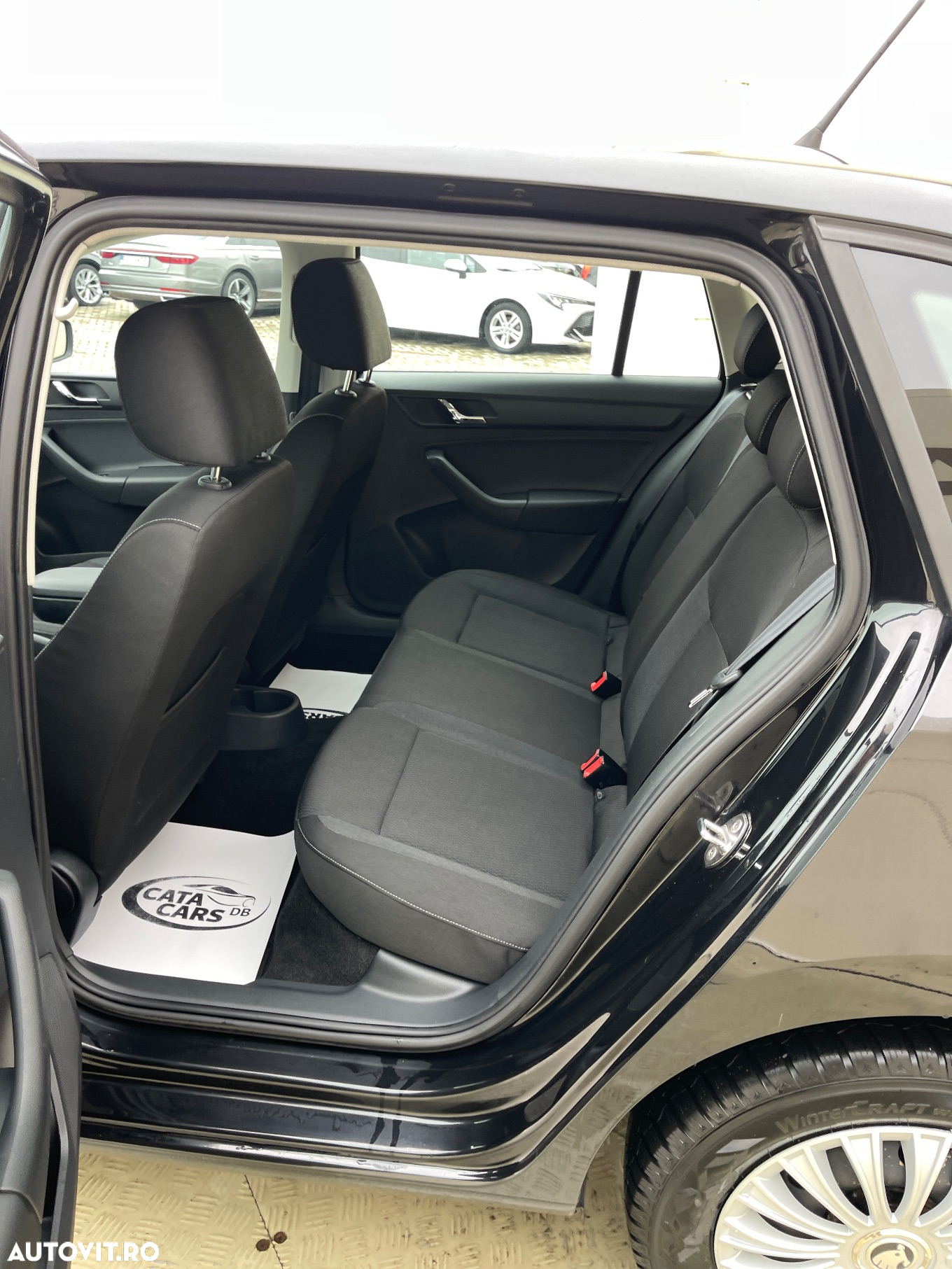 Skoda RAPID 1.2 TSI Ambition - 28