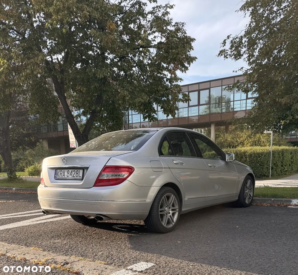 Mercedes-Benz Klasa C 350 T CDI DPF 7G-TRONIC BlueEFFICIENCY Elegance - 6