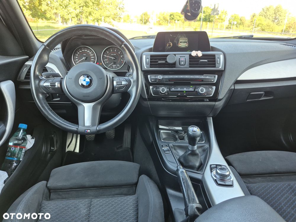 BMW Seria 1 116i - 22