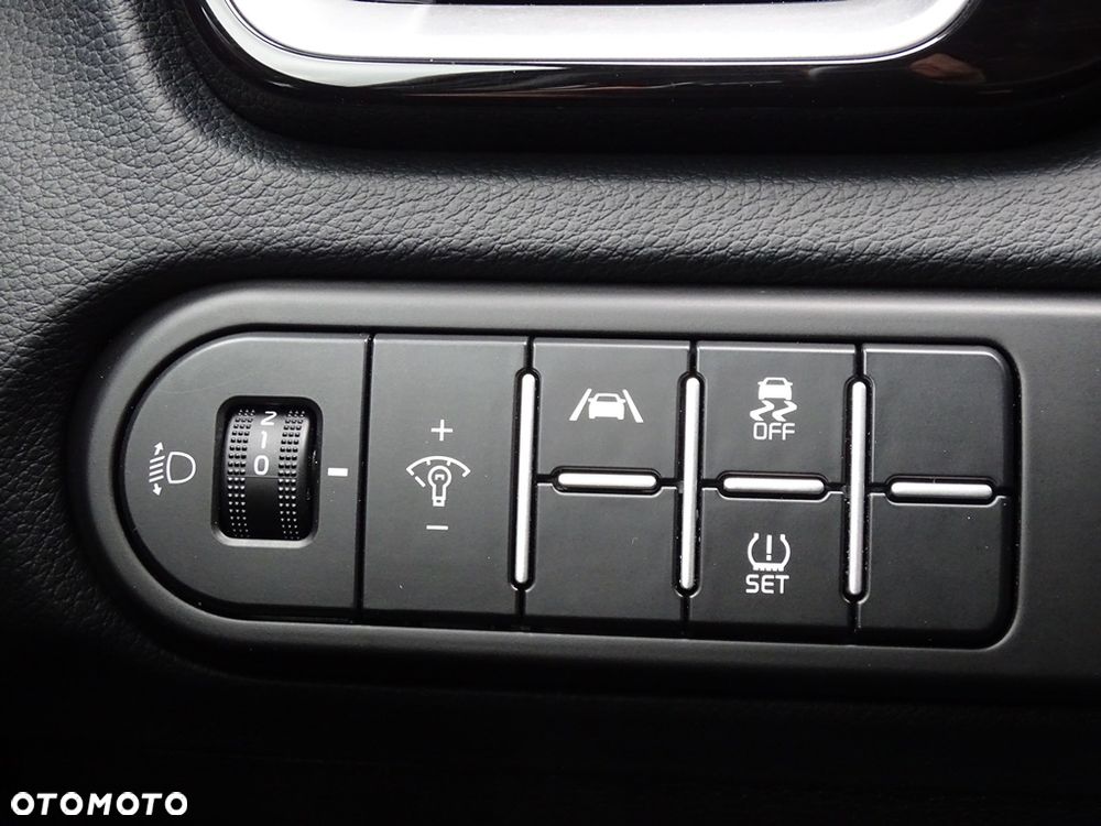 Kia XCeed - 29