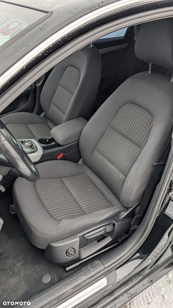 Audi A4 Avant 2.0 TDI S tronic design - 12