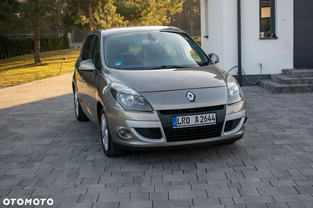 Renault Scenic - 11