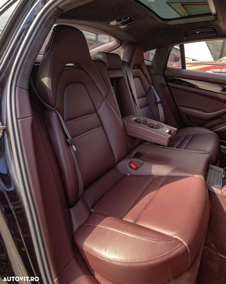 Porsche Panamera - 14