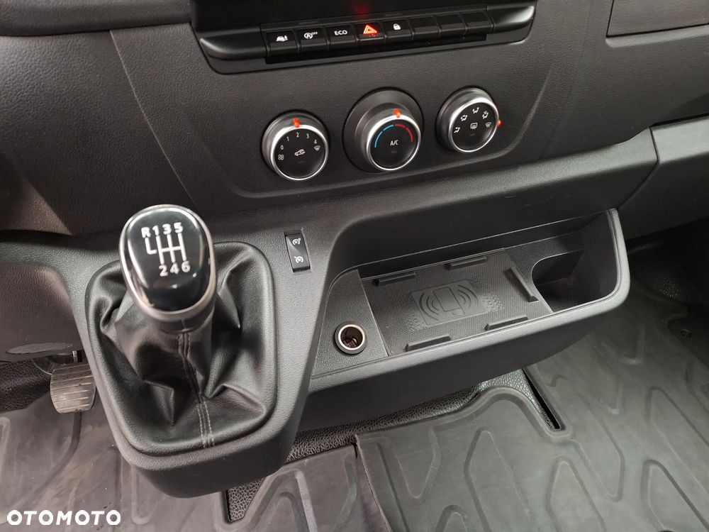 Renault Master - 13