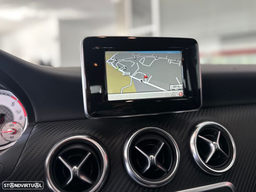 Mercedes-Benz A 180 d AMG Line - 22