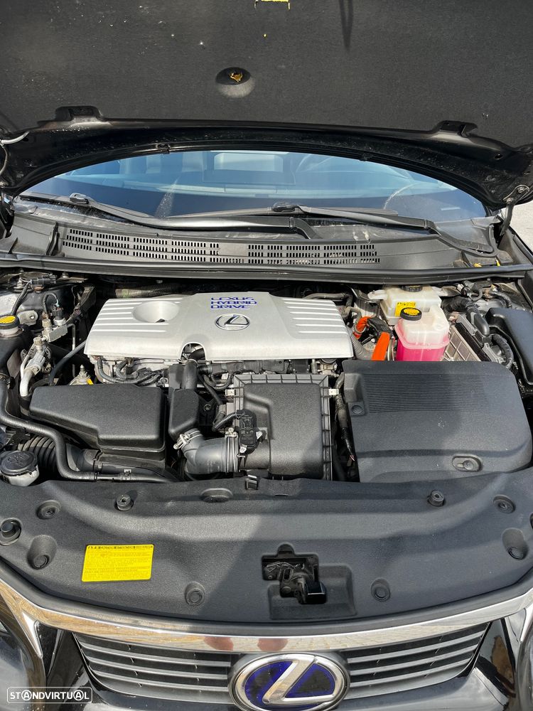 Lexus CT 200h - 13