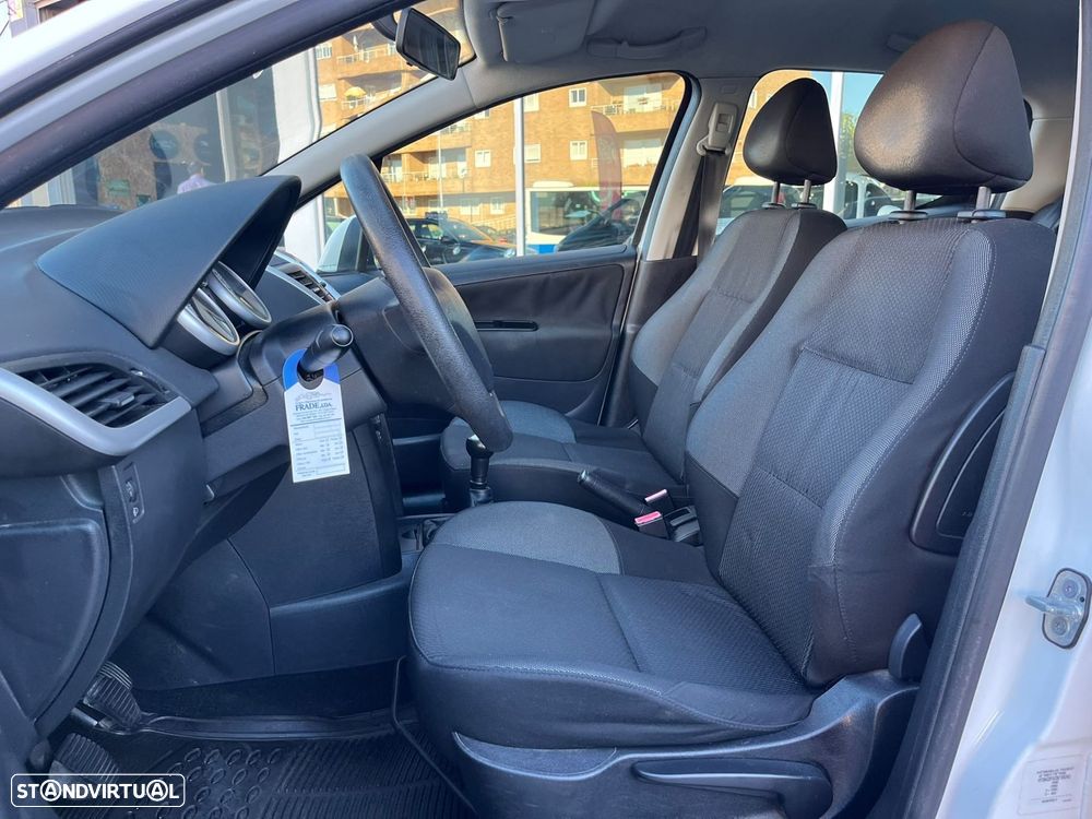 Peugeot 207 1.4 16V Active - 9