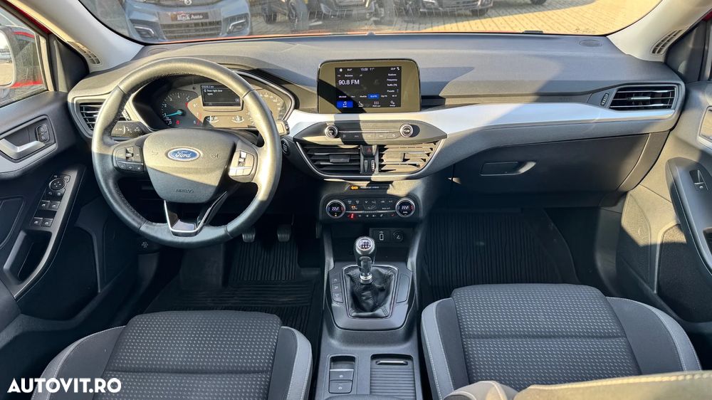 Ford Focus 1.0 EcoBoost Titanium - 18