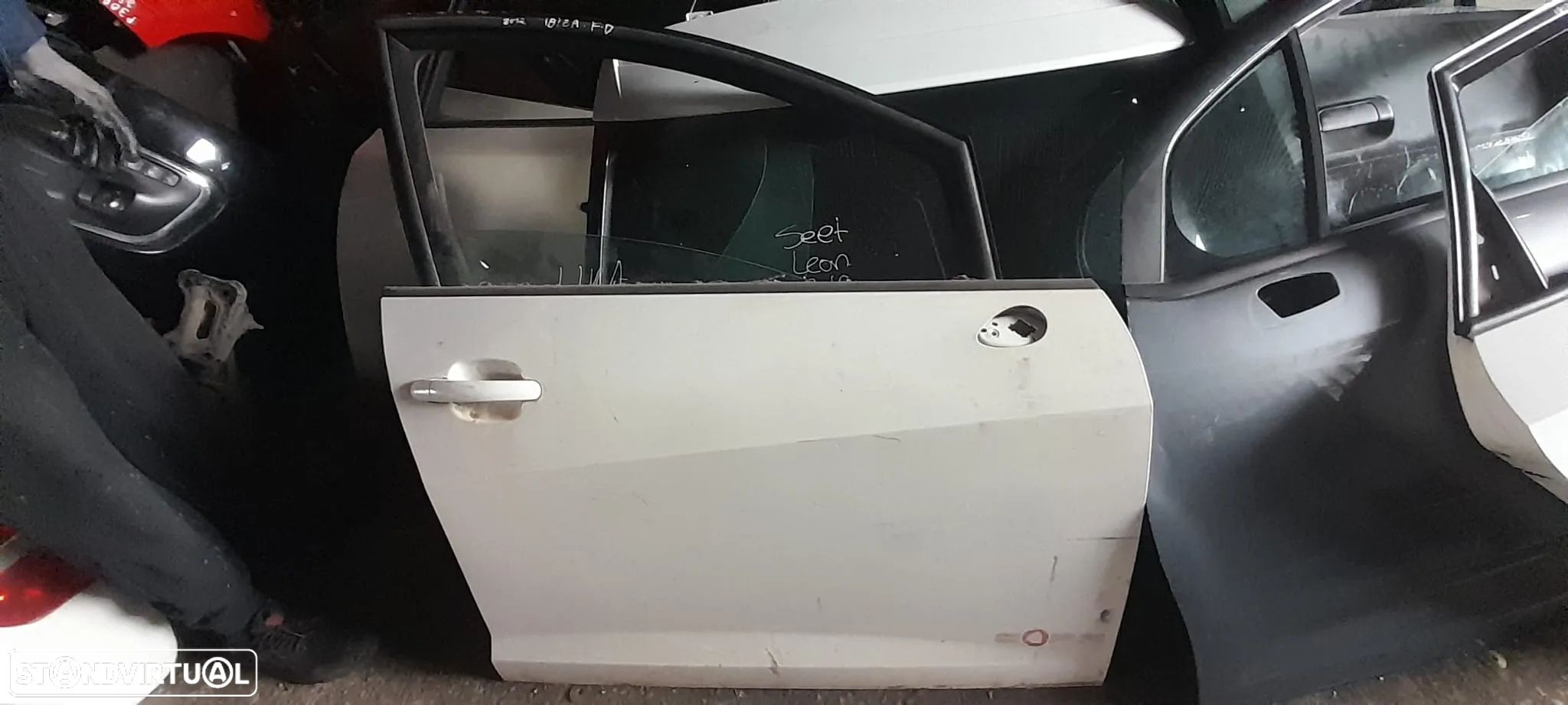 Porta frente direita seat ibiza 6j de 2012 - 1
