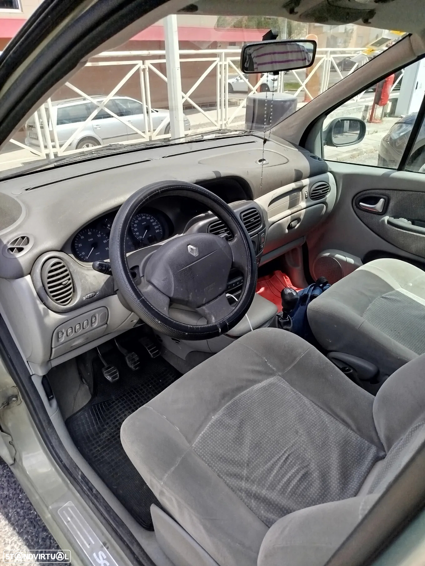 Renault Scénic 1.4 16V - 7