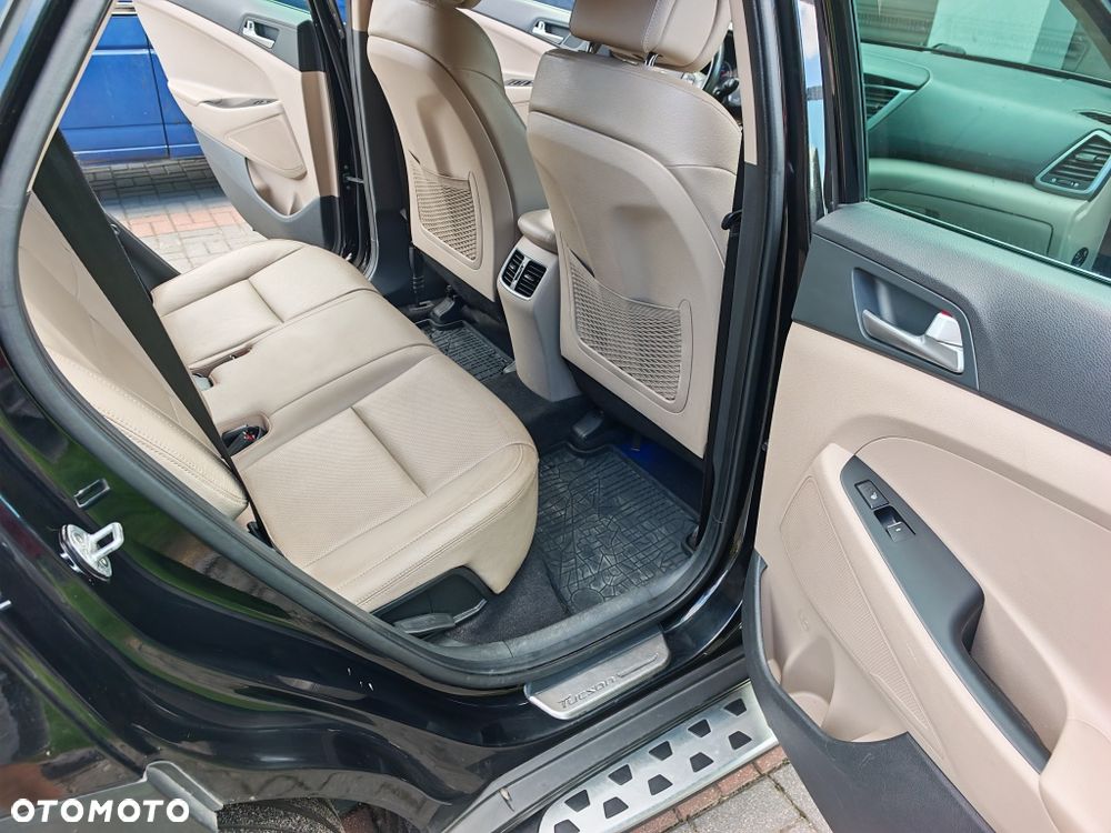 Hyundai Tucson 1.7 CRDI BlueDrive Premium 2WD DCT - 24