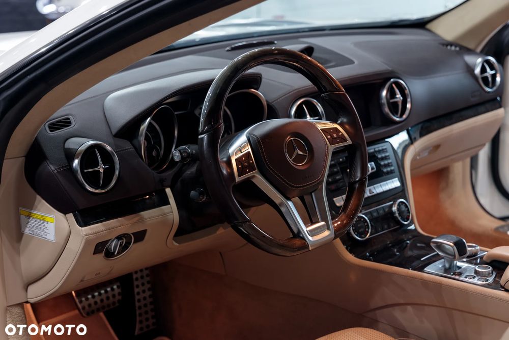 Mercedes-Benz SL 63 AMG AMG Speedshift MCT 7-Gang Sportgetriebe - 9