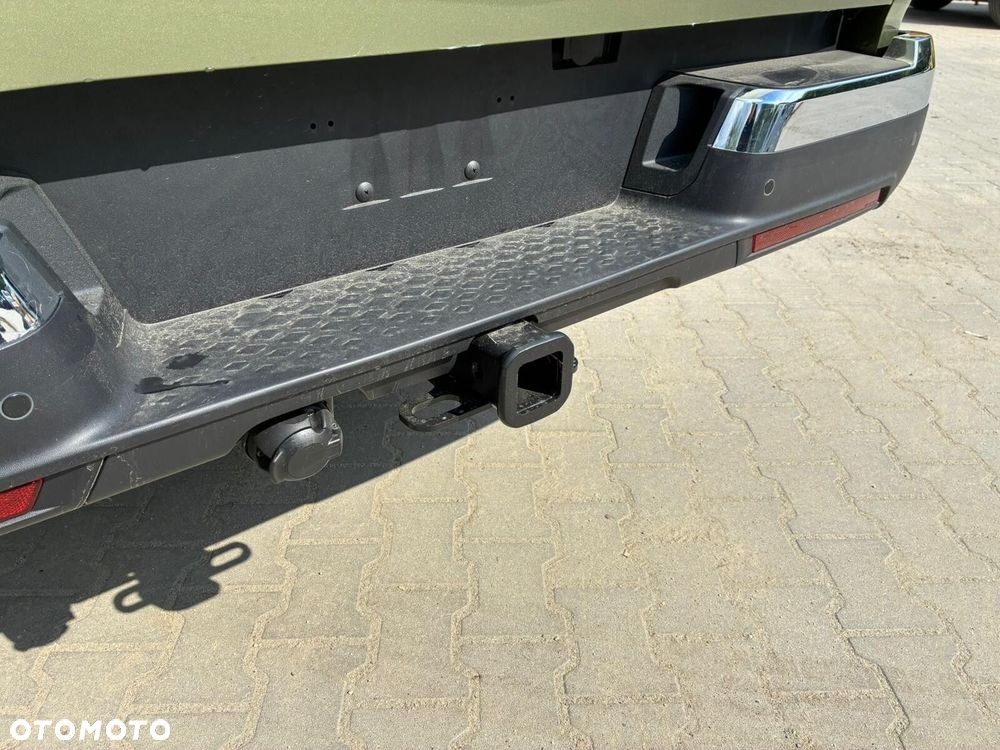 Volkswagen Amarok - 32