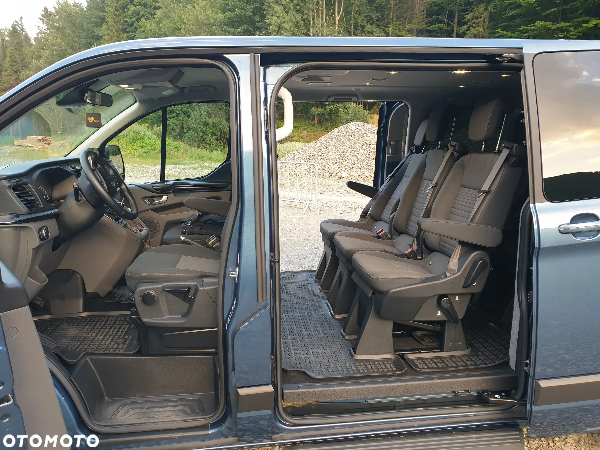 Ford Tourneo Custom 2.0 EcoBlue L2 Trend - 11