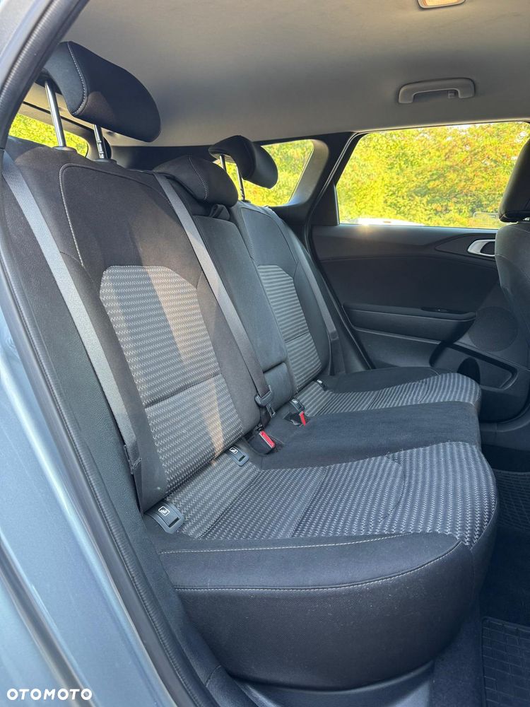 Kia Ceed 1.5 T-GDI M DCT - 12