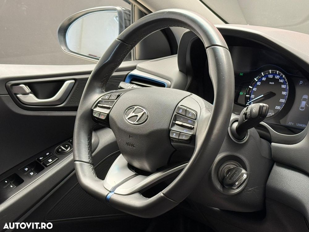 Hyundai IONIQ - 11