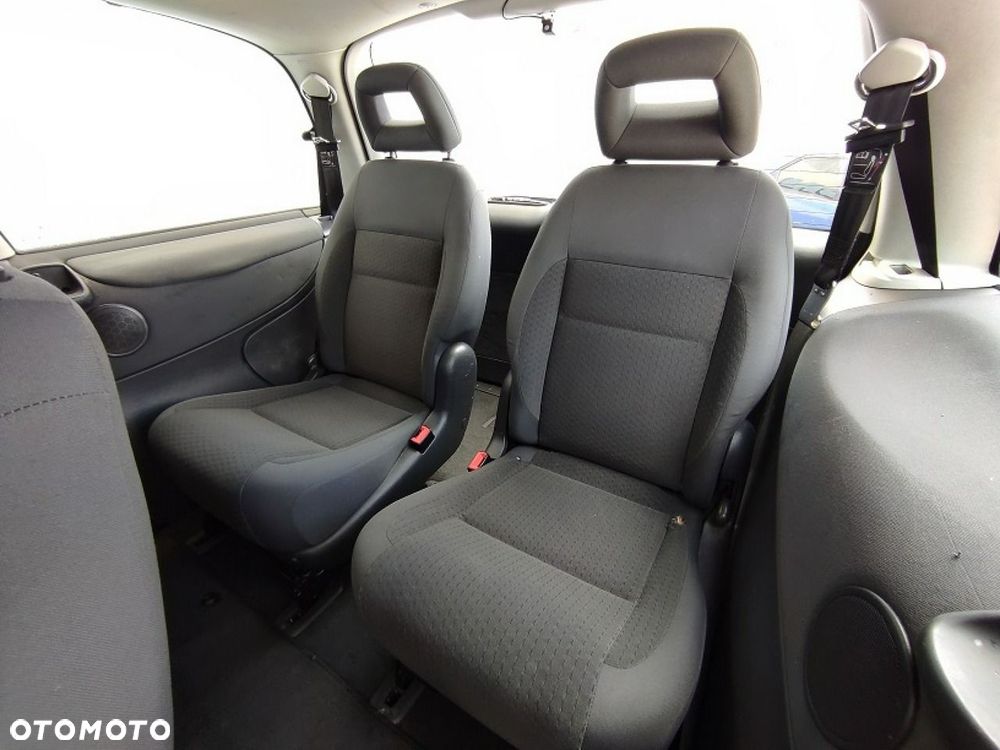 Volkswagen Sharan - 17