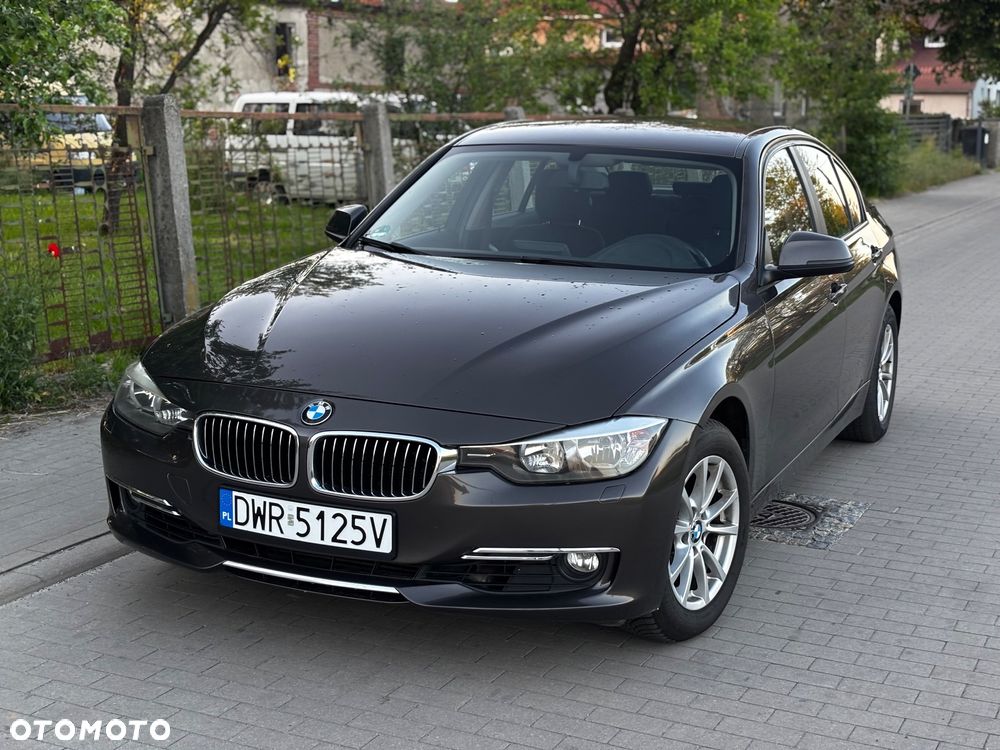 BMW Seria 3 318d DPF - 9