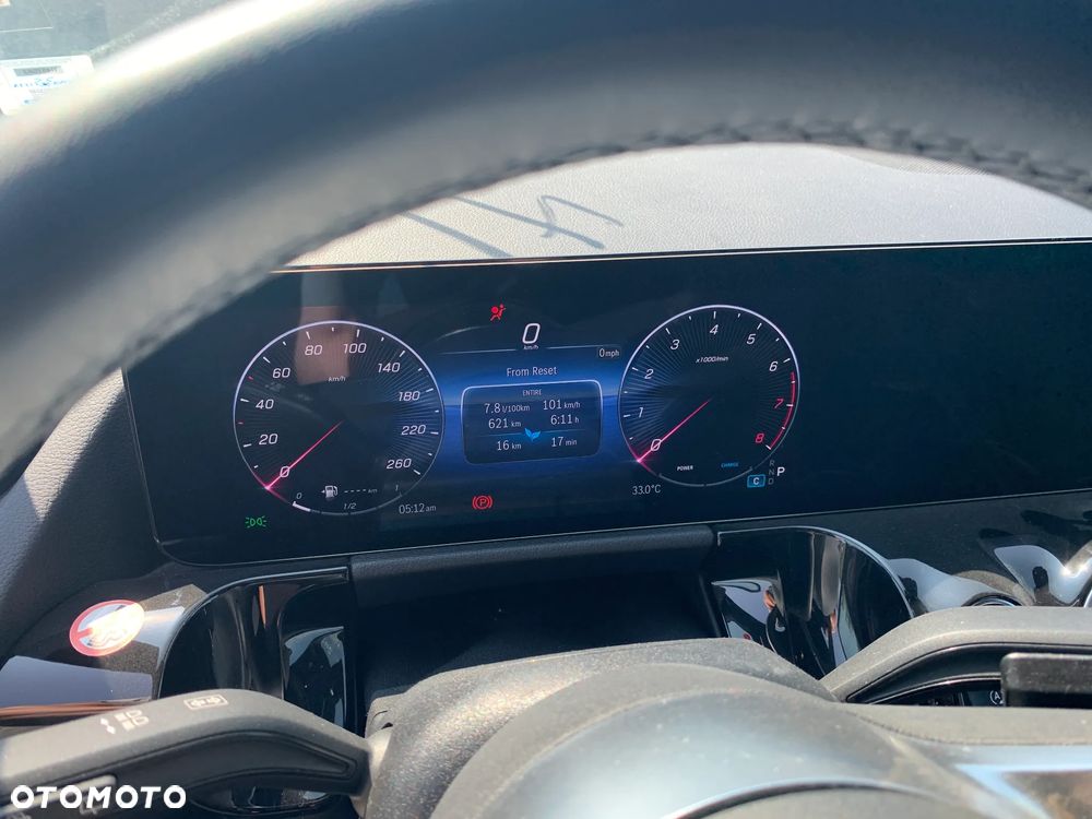 Mercedes-Benz GLA 250 4Matic 8G-DCT - 15