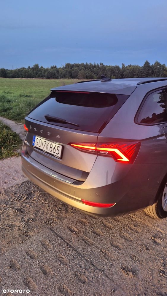 Skoda Octavia 2.0 TDI Ambition - 21