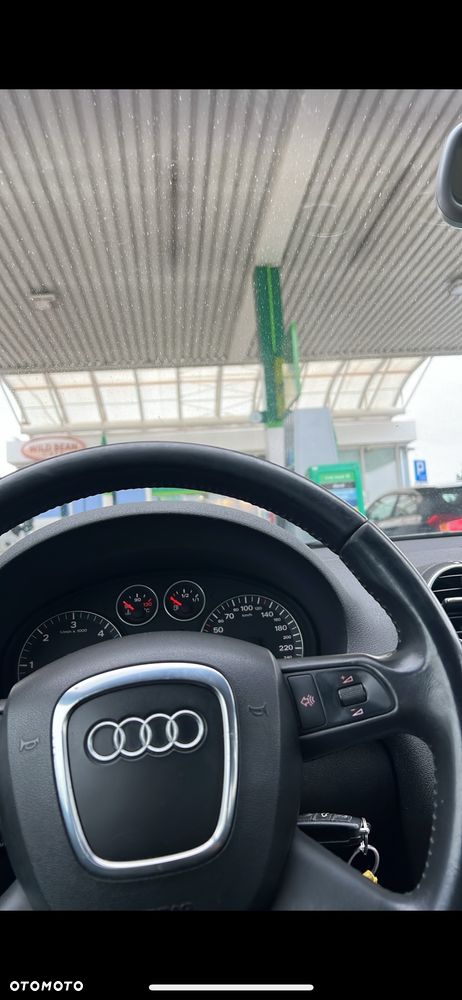 Audi A3 Sportback 2.0 TDI Ambiente - 9