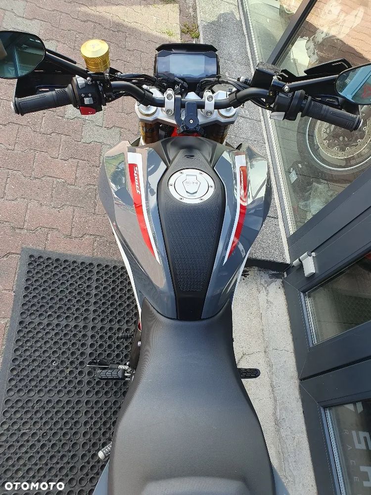 BMW G - 22