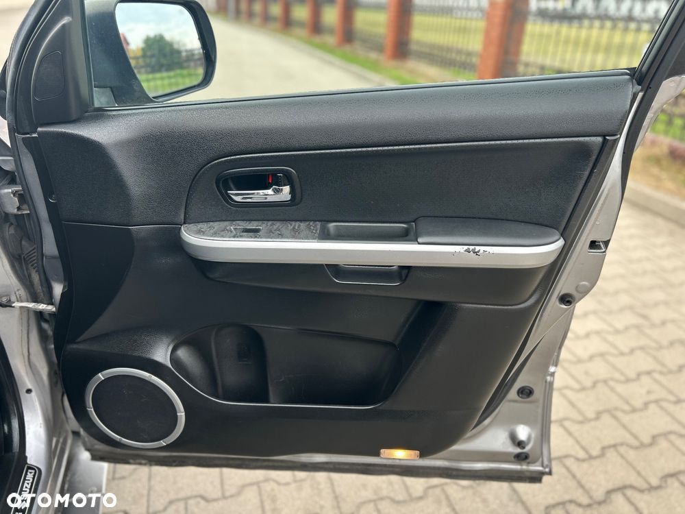 Suzuki Grand Vitara 3.2 V6 Elegance - 25