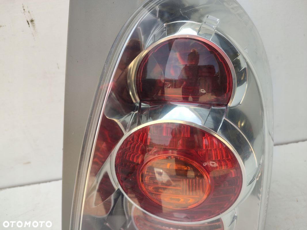 Lampa prawy tył TOYOTA COROLLA VERSO II EUROPA 04-09 - 3